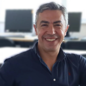 Dr. Emmanuel Karapidakis